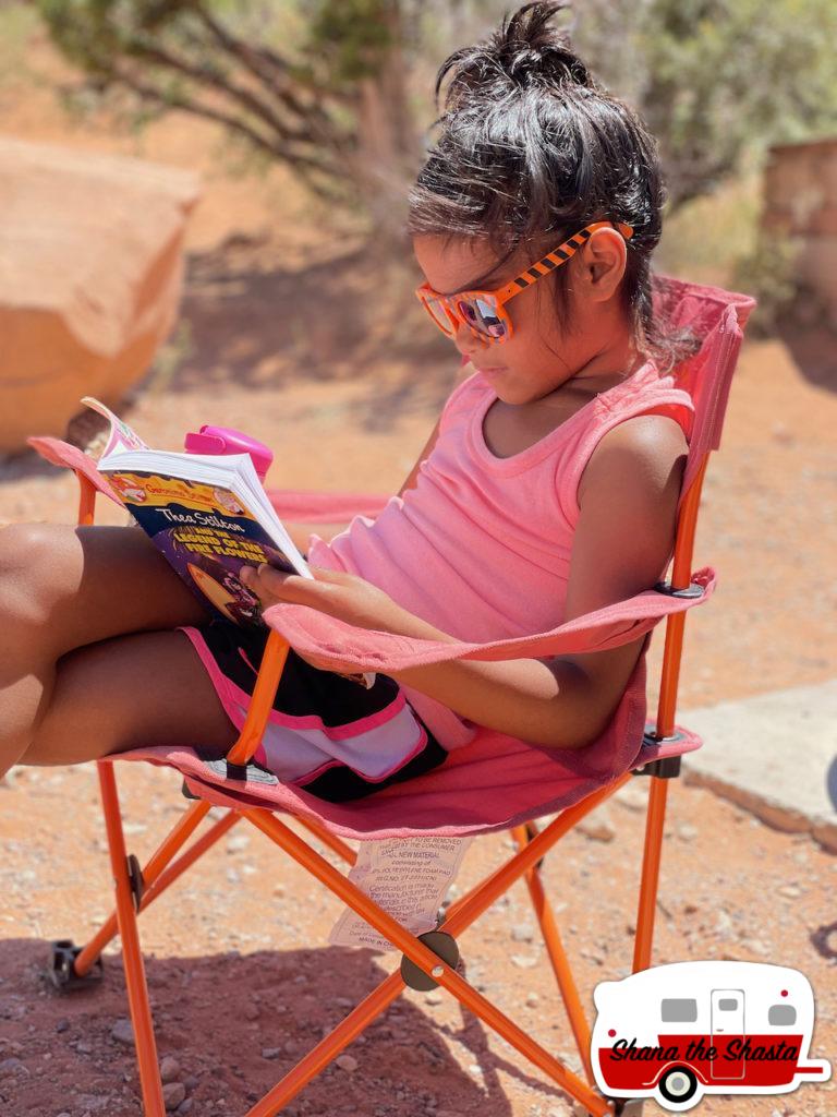 124-Cool-Girl-Reading-at-Devils-Garden