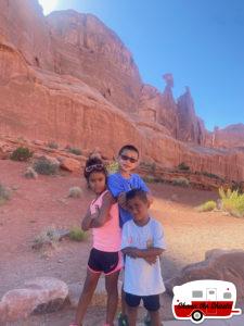 131-Hikers-Got-This-At-Arches