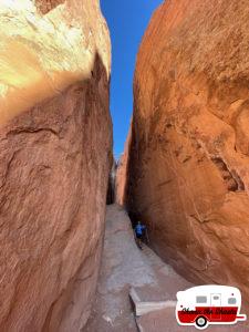 146-Narrows-Trail-at-Arches