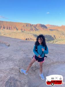 67-Little-Hikin-Lady-at-Delicate-Arch