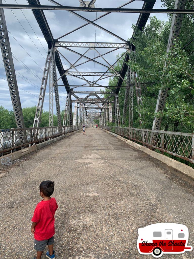 Fishing-Bridge-over-Yellowstone-River