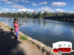Fishing-at-Fishing-Bridge-of-Yellowstone-River