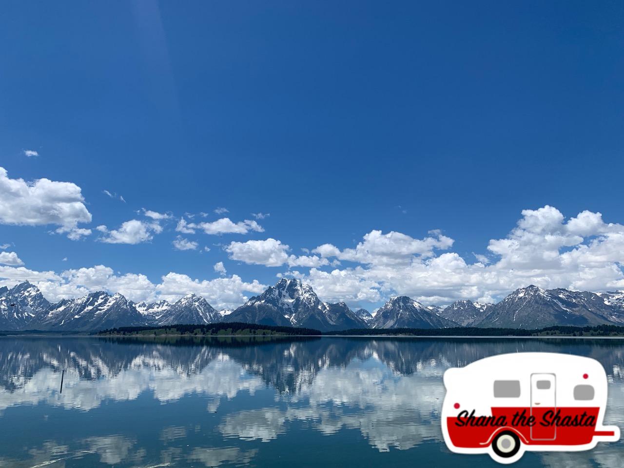 Grand-Tetons-Mirror-Lake-Reflection