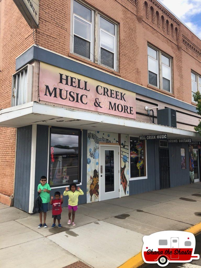 Hell-Creek-Music-and-More