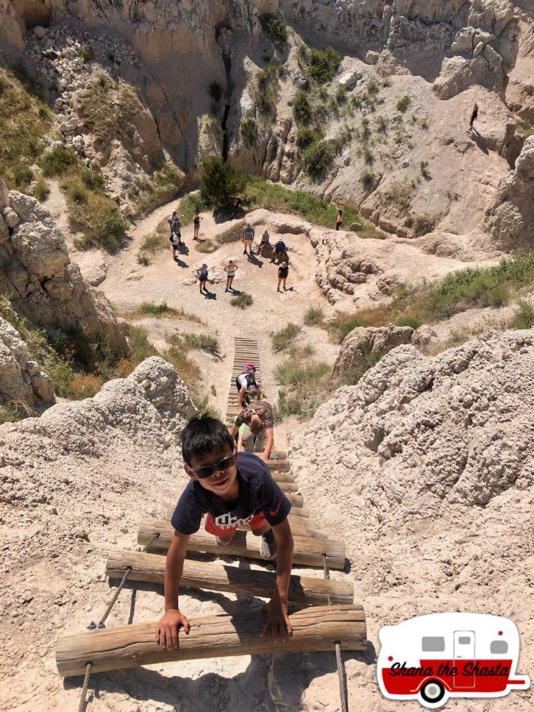 Ladder-Climb-in-the-Badlands