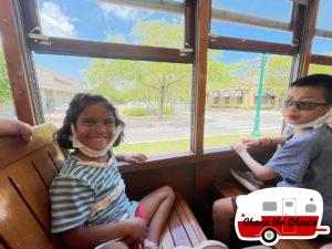 Open-Windows-on-Trolley-in-New-Orleans