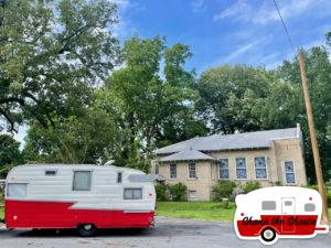 Retro-Camper-at-Wabbaseka-Church