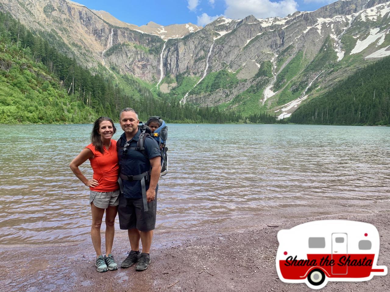 Shore-of-Avalance-Lake-in-Glacier