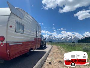 Vintage-Camper-Grand-Tetons