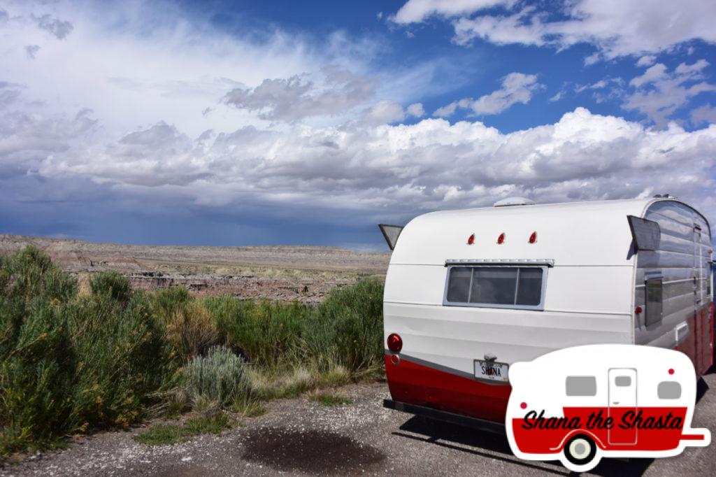 Vintage-Camper-at-Gooseberry-Badlands