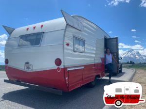 Way-to-Grand-Tetons-with-Vintage-Camper