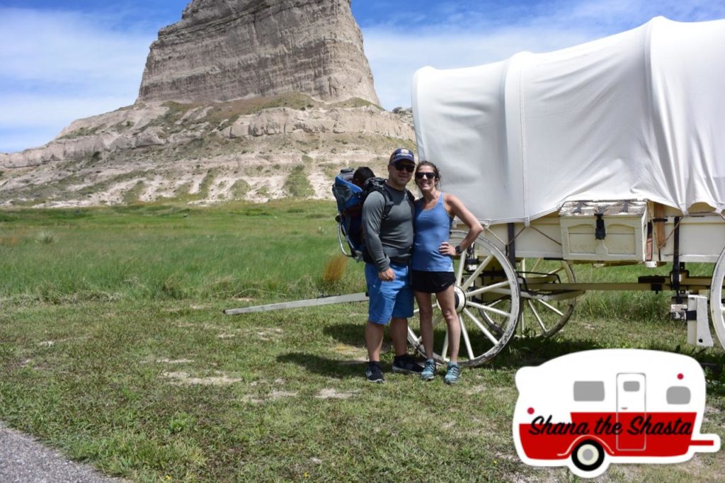 covered wagon oregon trail
